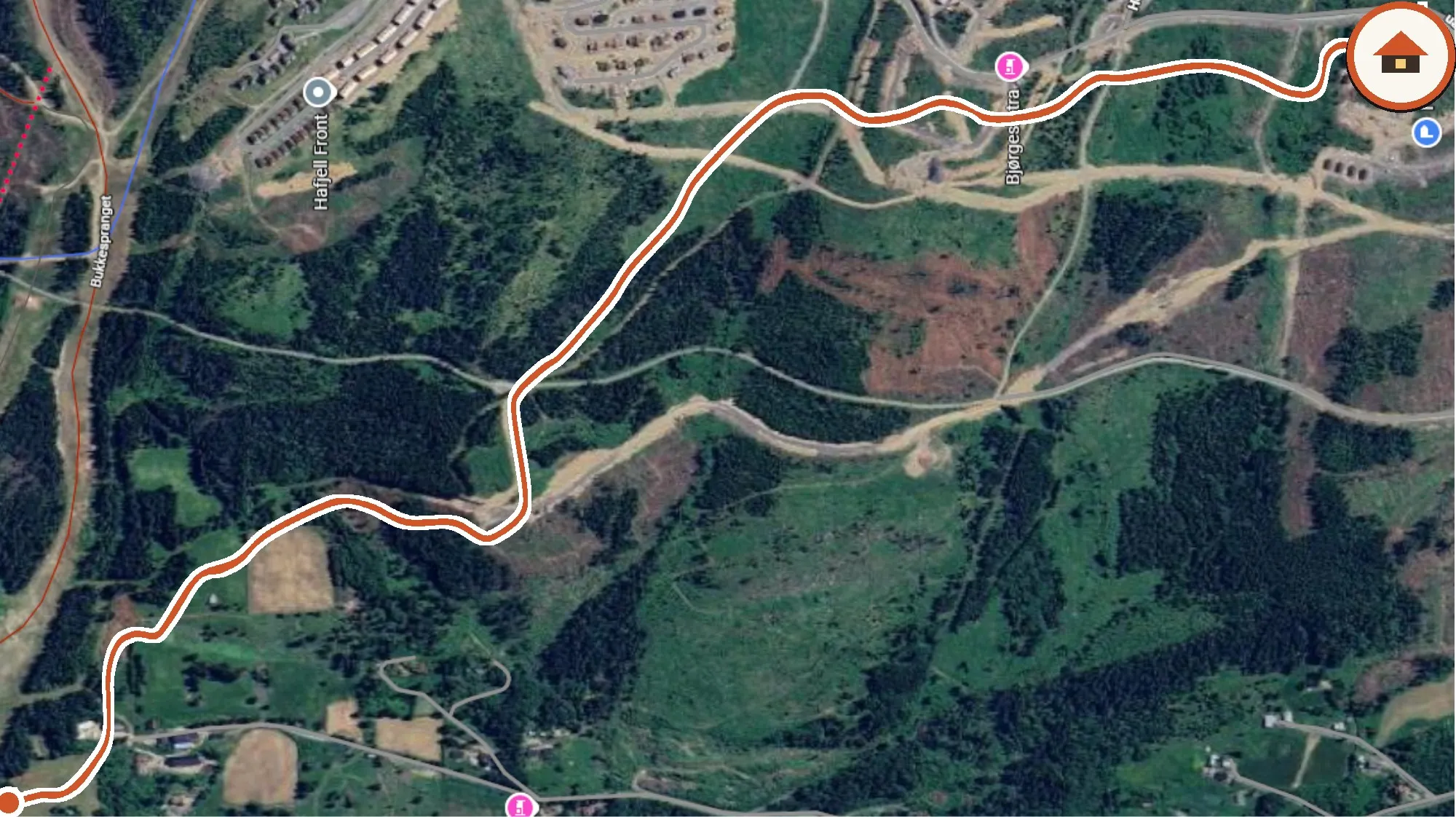 Satellite map: the way from the cabin down to the ski trail
